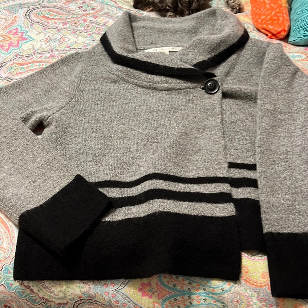 Max studio black and gray shawl neck wrap sweater size L